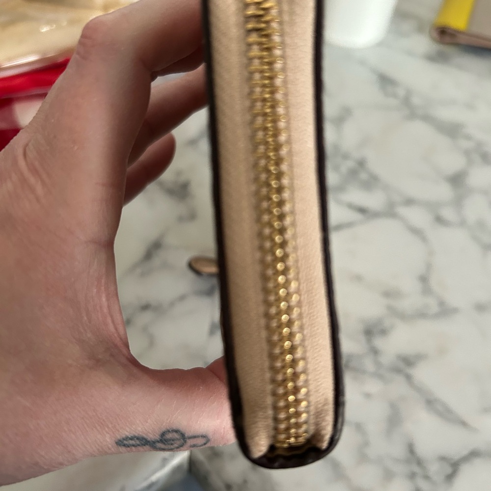 Coach Wallet - Picture 2 of 6
